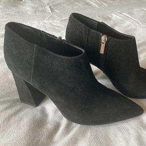 Marc Fisher LTD Women's Jayla Black Suede Block Heel Booties